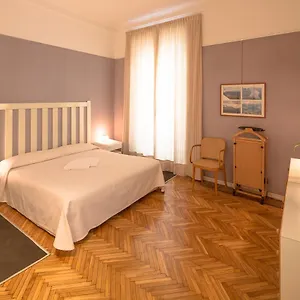  Apartment Borgonuovo Uno Italy